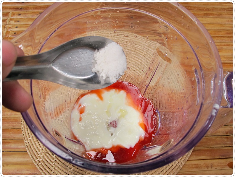http://www.pim.in.th/images/all-drink/yogurt-smoothie/strawberry-yogurt-smoothie11.JPG