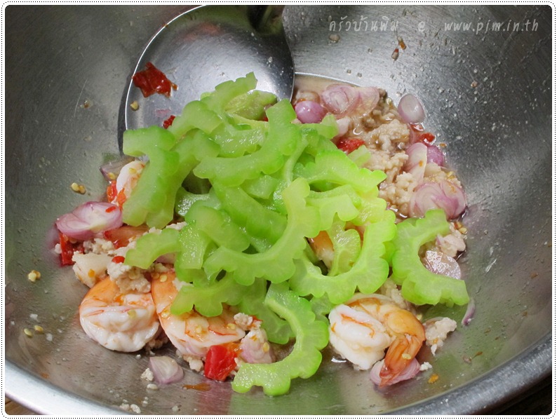 http://pim.in.th/images/all-one-dish-shrimp-crab/chinese-bitter-melon-salad/chinese-bitter-melon-salad-16.JPG