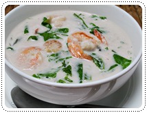 http://pim.in.th/images/all-one-dish-shrimp-crab/melinjo-and-shrimp-in-coconut-milk/melinjo-and-shrimp-in-coconut-milk-100.JPG
