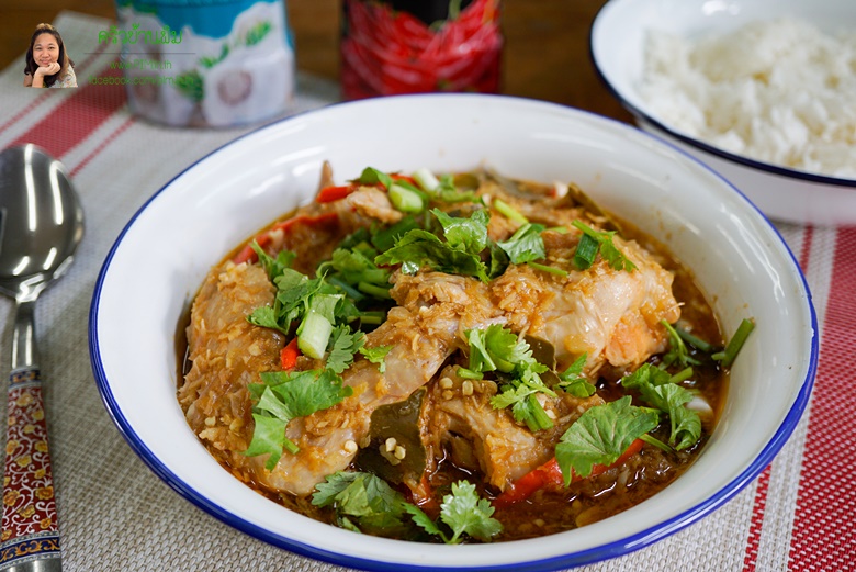 steamed chicken with thai herb 11