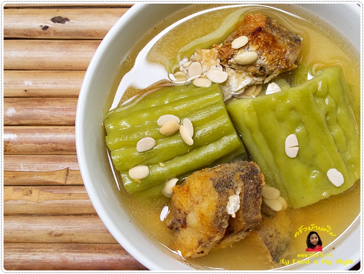http://pim.in.th/images/all-side-dish-fish/bitter-Cucumber-with-soya-bean-soup/11.jpg