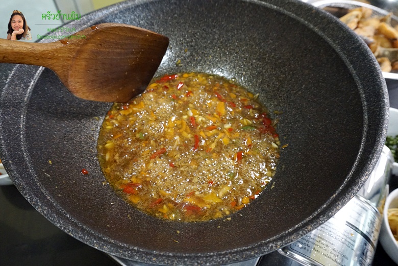 stir fried fish with chili sauce 11