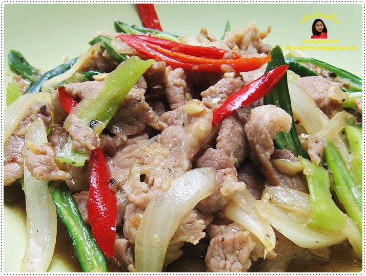 http://pim.in.th/images/all-side-dish-pork/fried-pork-with-chilli/fried-pork-with-green-chilli-07.JPG