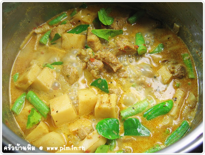 http://pim.in.th/images/all-side-dish-pork/southern-thai-currry-with-pork-and-bamboo-shoot/southern-thai-currry-with-pork-and-bamboo-shoot-24.JPG