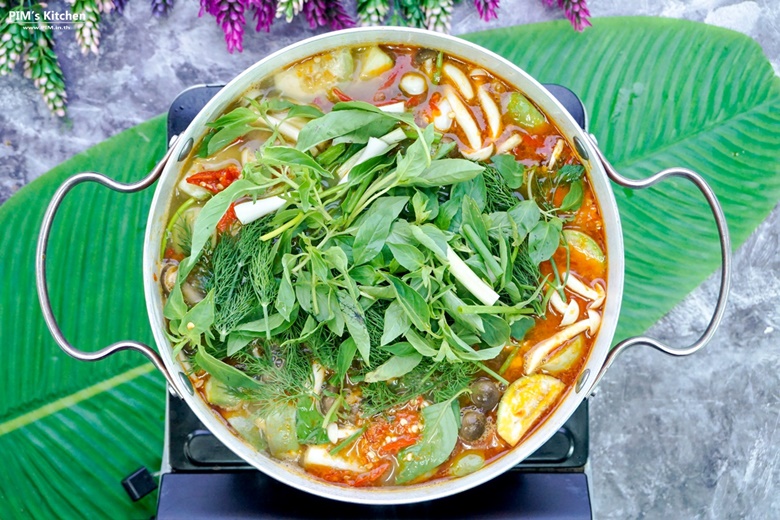 spicy thick soup with pork ribs and vegetables 19