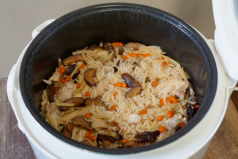 baked rice with chicken and ginger 12