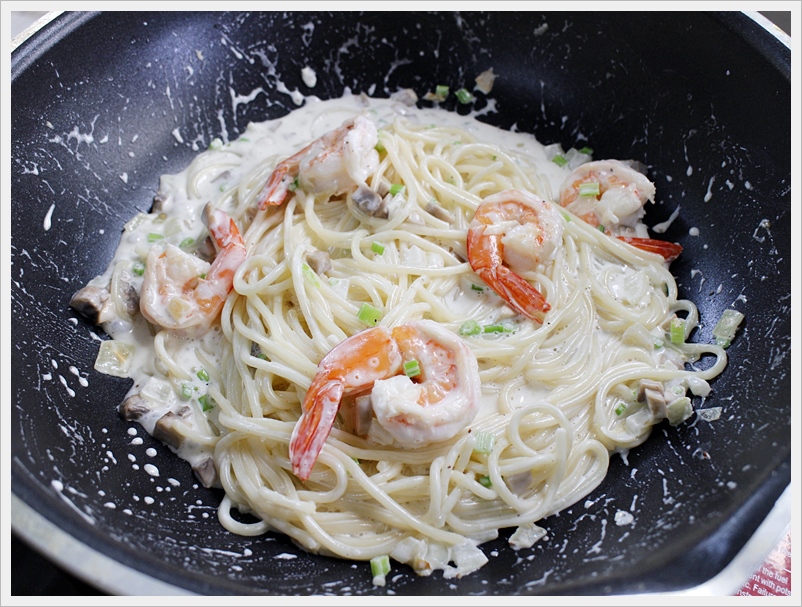 http://www.pim.in.th/images/all-one-dish-food/spaghetti-shrimp-white-sauce/spaghetti-shrimp-white-sauce-10.JPG