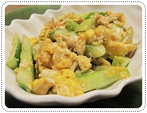 http://pim.in.th/images/all-side-dish-chicken-egg-duck/fried-cucumber-with-egg/fried-cucumber-with-egg-01.JPG