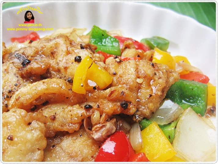http://pim.in.th/images/all-side-dish-fish/pla-pad-pricthaidam/fried-fish-with-black-pepper-03.JPG