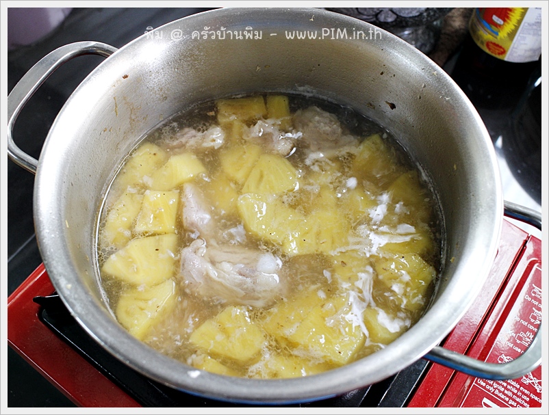 http://www.pim.in.th/images/all-side-dish-pork/pineapple-with-pork-spare-ribs-soup/pineapple-with-pork-spare-ribs-soup-09.JPG