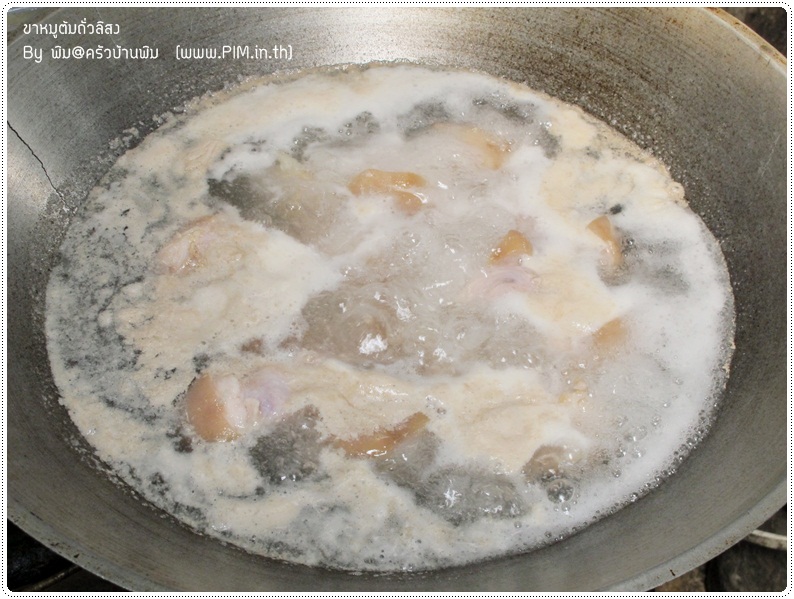 http://www.pim.in.th/images/all-side-dish-pork/stewed-pork-shank-with-peanut/stewed-pork%20shank-with-peanut-13.JPG